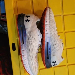 UA hover sonic shoes